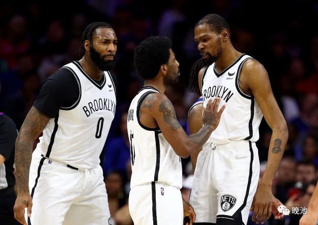  东契奇缺阵独行侠负于马刺季后赛前景蒙阴影  