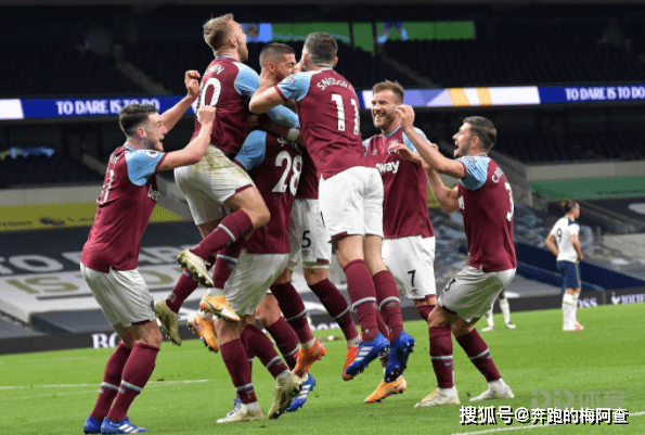  西汉姆联，安东尼奥戴帽血洗沃特福德  